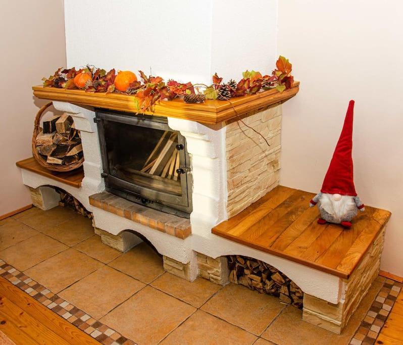 Zlty Domcek - Holiday home Svabovce